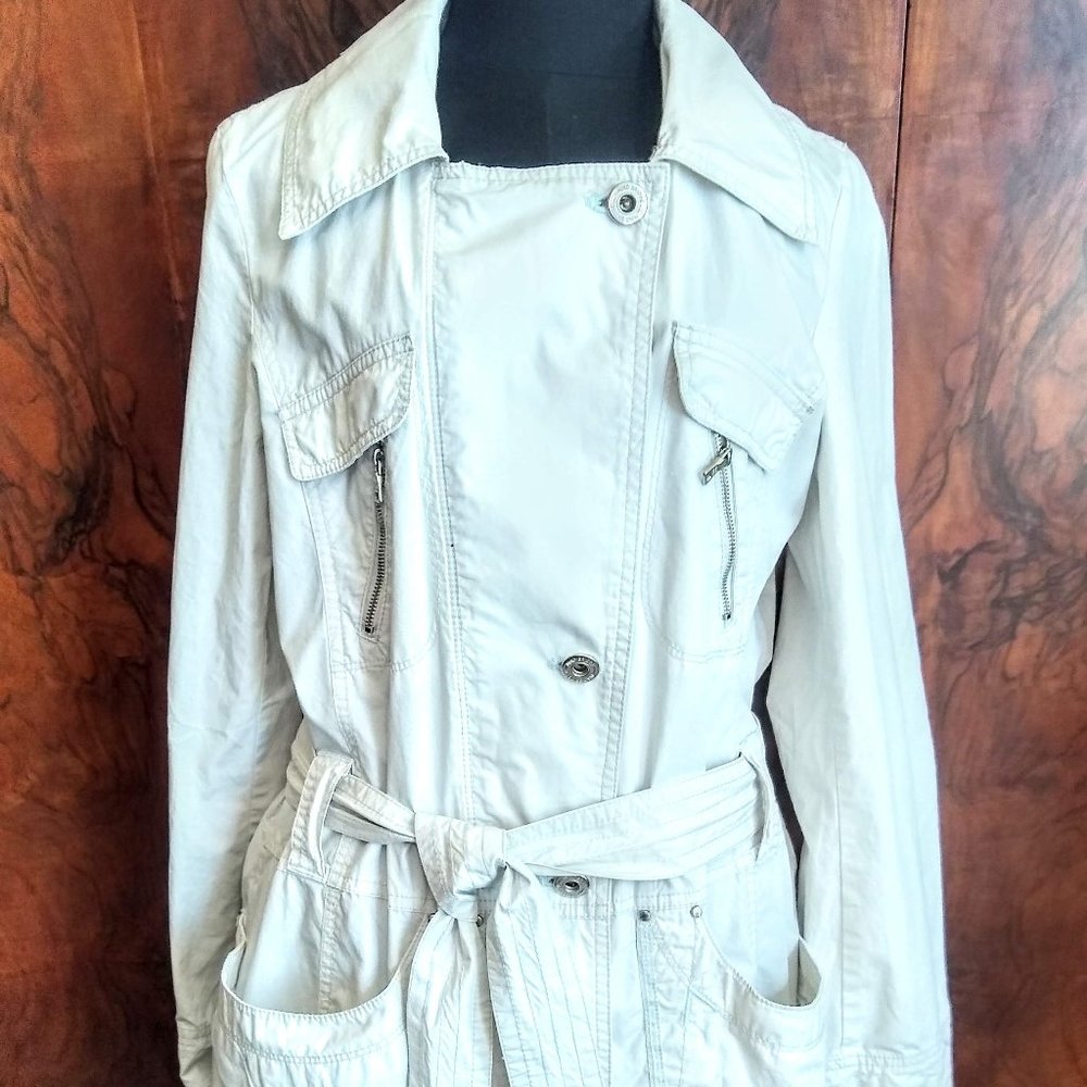 Mind Bridge white trenchcoat size M